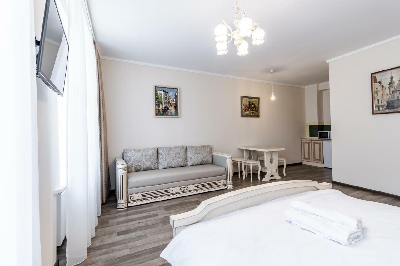 Opera House Apartment 3 Lviv Dış mekan fotoğraf