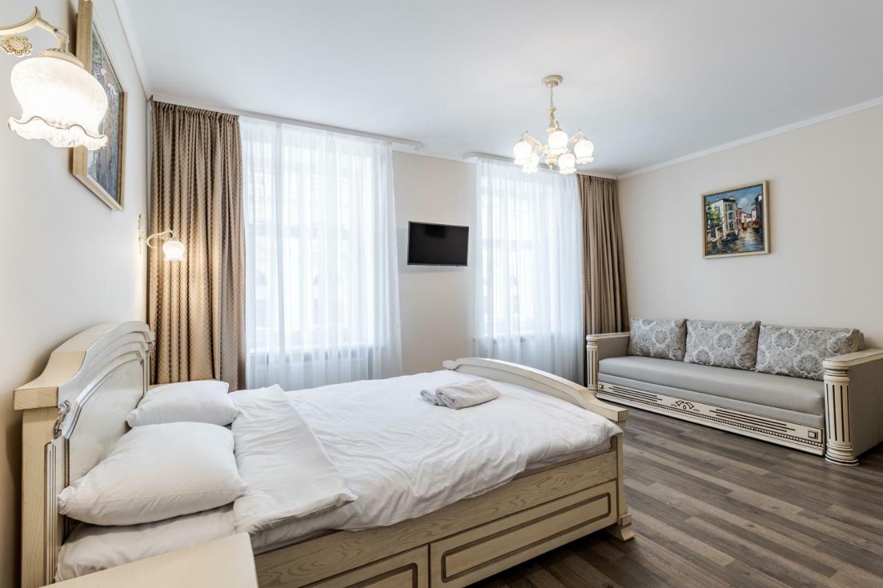 Opera House Apartment 3 Lviv Dış mekan fotoğraf